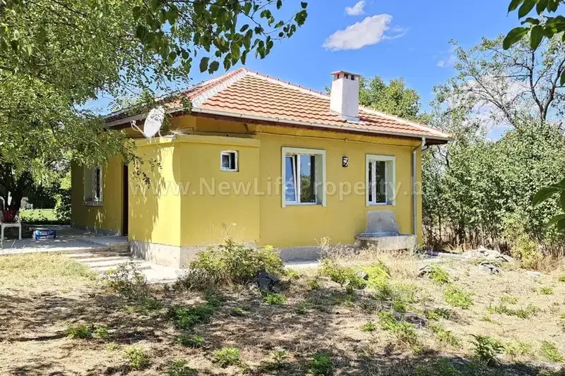 Къща в Бургас, с. Дюлево