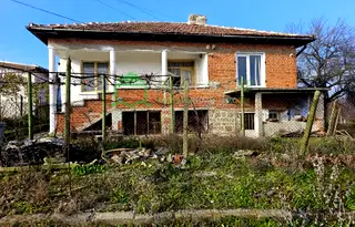 Къща в Бургас, с. Дюлево