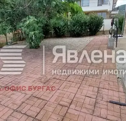 Photo 3 — House in Oblast Burgas, Gorica