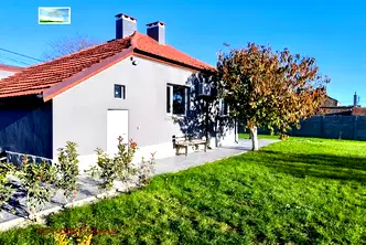 Къща в Бургас, с. Гюльовца