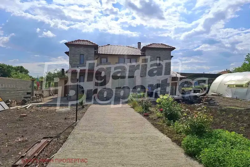 Two-storey house with large yard in Karanovo village, Burgas region