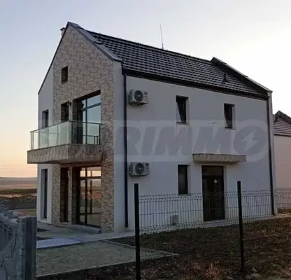 Photo 2 — House in Oblast Burgas, Kosharica