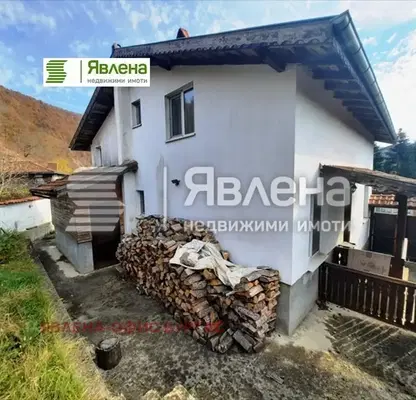 Снимка 4 — Двуетажна къща с 5 спални в с. Кости, област Бургас