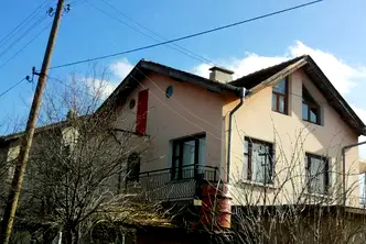 Къща в Бургас, с. Ливада