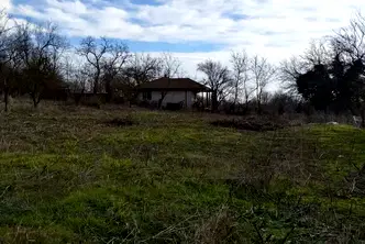 Къща в Бургас, с. Ливада