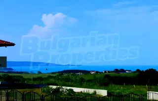 Къща в Бургас, с. Лозенец