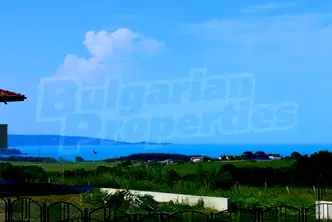 Къща в Бургас, с. Лозенец