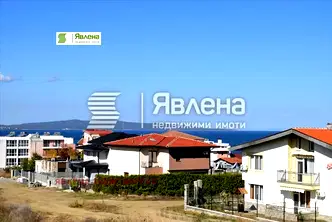 Къща в Бургас, с. Лозенец