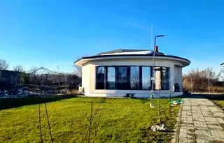 Къща в Бургас, с. Лозенец