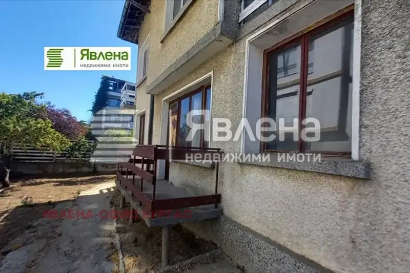 House in Oblast Burgas, Lozenec