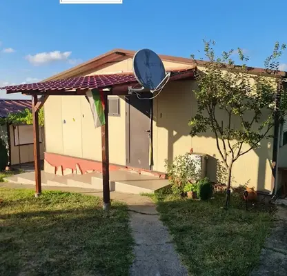 Photo 4 — House in Burgas, Lozenec
