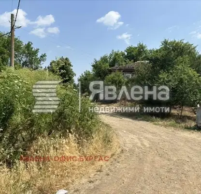 Снимка 3 — Къща в Бургас, с. Момина църква