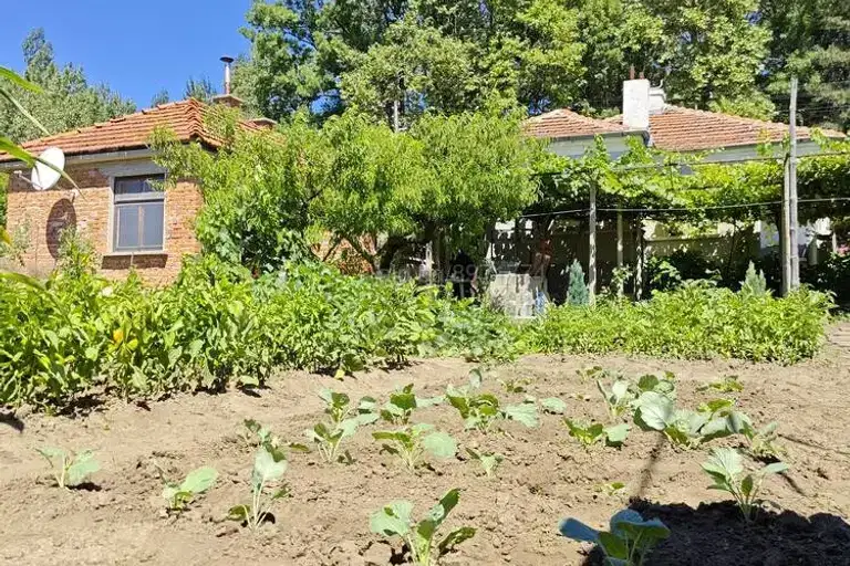 House in Oblast Burgas, Podvis