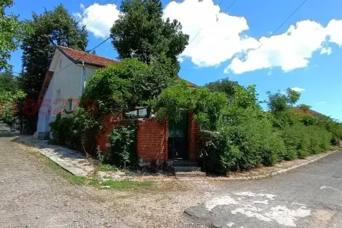 Къща в Бургас, с. Подвис