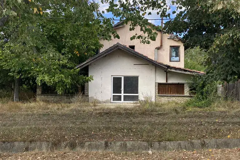 House in Burgas, Priselci