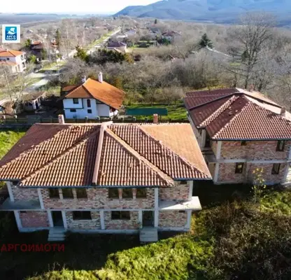 Photo 3 — House in Oblast Burgas, Priselci