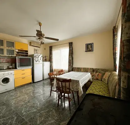 Photo 3 — House in Oblast Burgas, Priselci