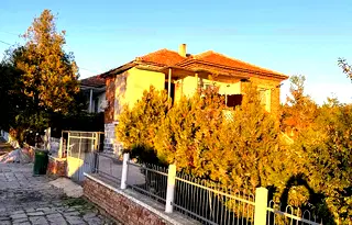 Къща в Бургас, с. Трояново