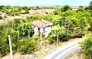 Къща в Бургас, с. Зорница