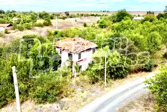 Къща в Бургас, с. Зорница