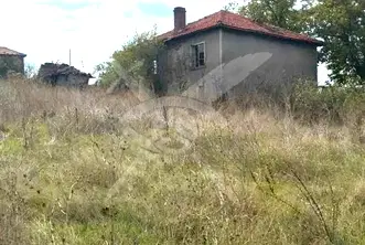 Къща в Бургас, с. Зорница