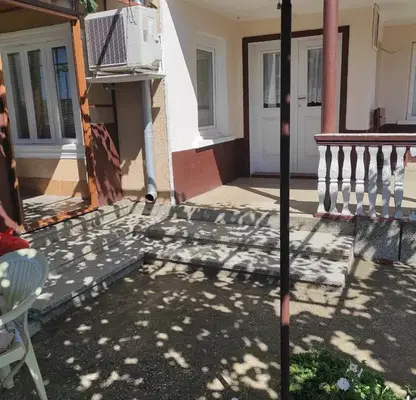 Photo 2 — 4-room house with garage in General Toshevo, Dobrich region