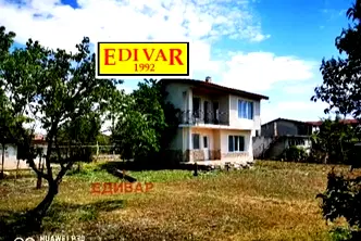 Къща в Добрич, Каварна