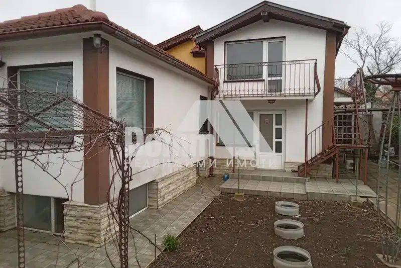 House in Oblast Dobrich, Kavarna