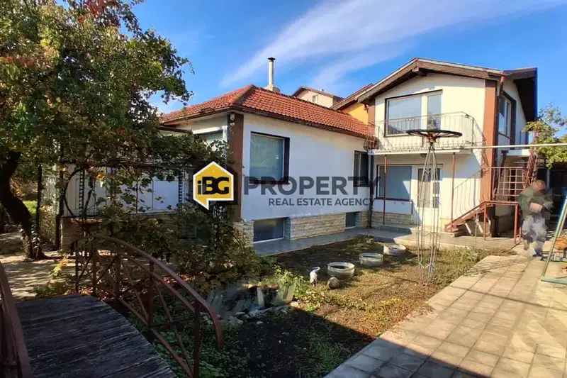 House in Oblast Dobrich, Kavarna