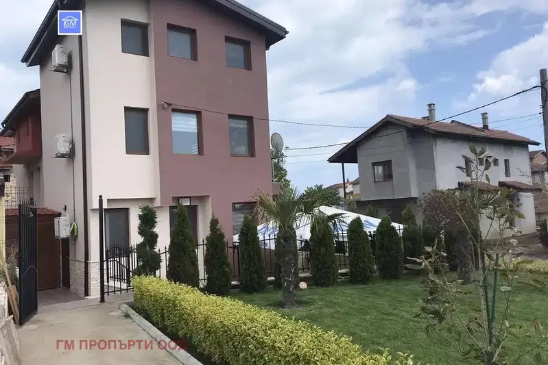 Къща в Добрич, Шабла