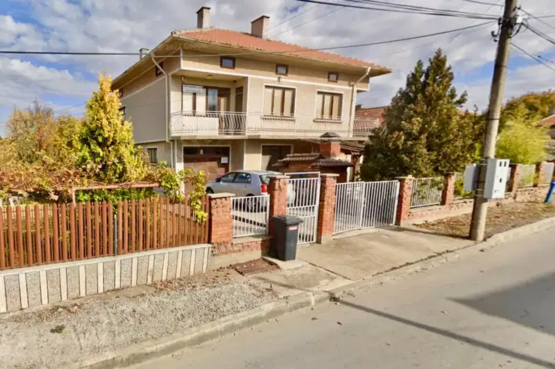 Къща в Добрич, Тервел