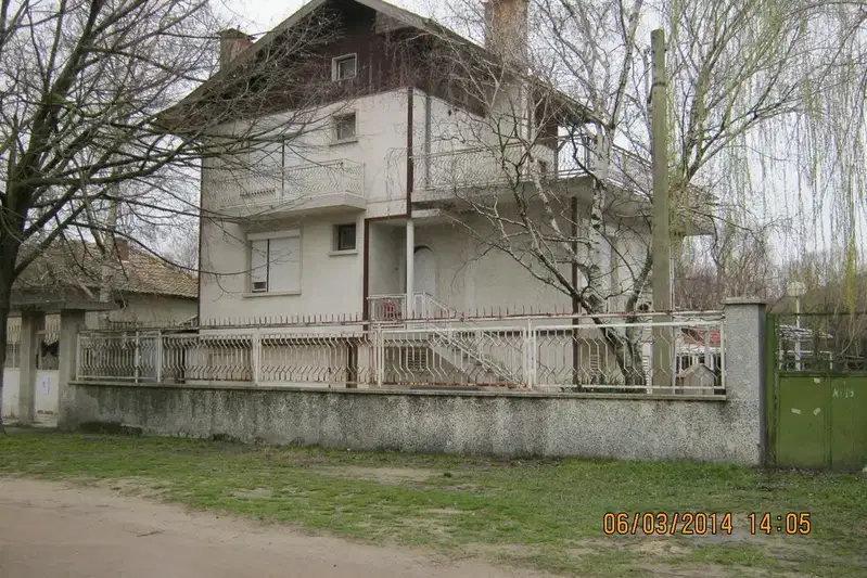 Къща в Добрич, с. Батово