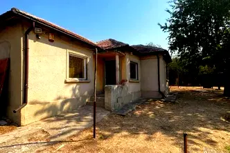 Къща в Добрич, с. Бежаново