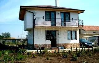 Къща в Добрич, с. Божурец