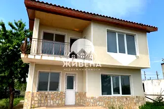 Къща в Добрич, с. Божурец