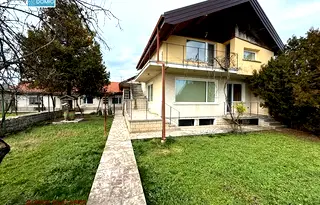 Къща в Добрич, с. Българево