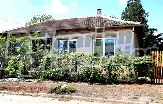 Къща в Добрич, с. Царичино