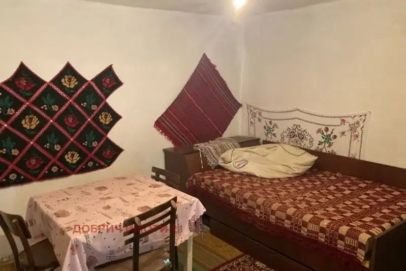 House in Oblast Dobrich, Dybovik