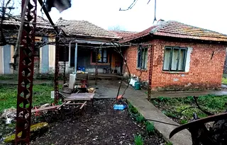 Къща в Добрич, с. Гурково