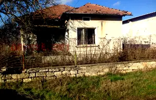 Къща в Добрич, с. Кардам