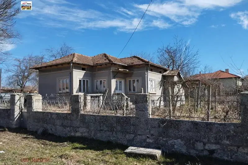 Къща в Добрич, с. Кардам