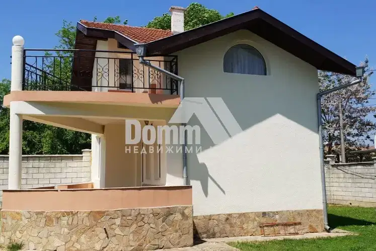 House in Oblast Dobrich, Kranevo