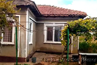 Къща в Добрич, с. Крушари