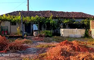 Къща в Добрич, с. Лозница