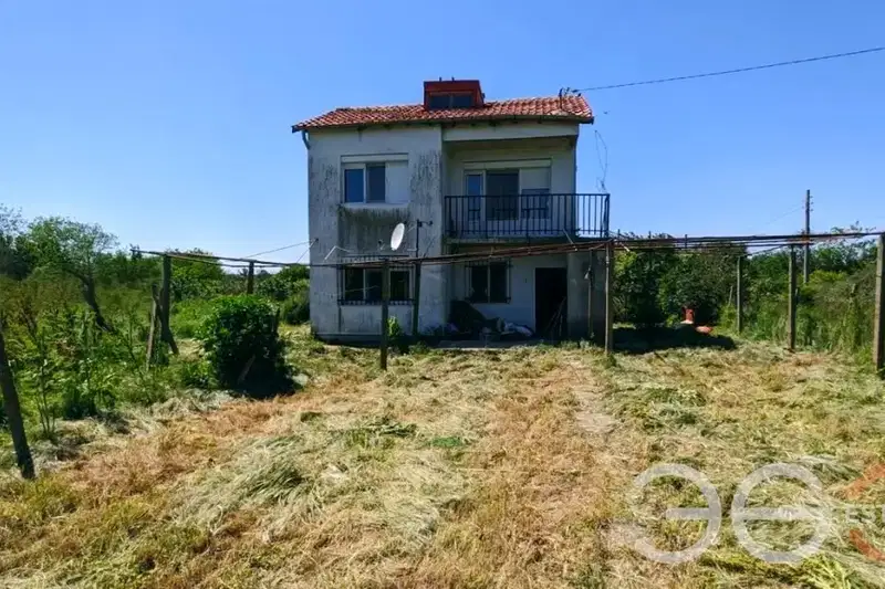 Къща в Добрич, с. Методиево