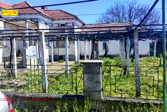 Къща в Добрич, с. Нова Камена