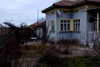 Къща в Добрич, с. Нова Камена