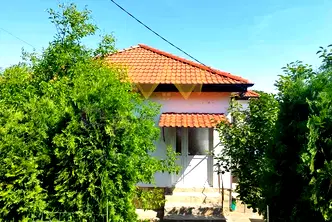 Къща в Добрич, с. Орлова могила