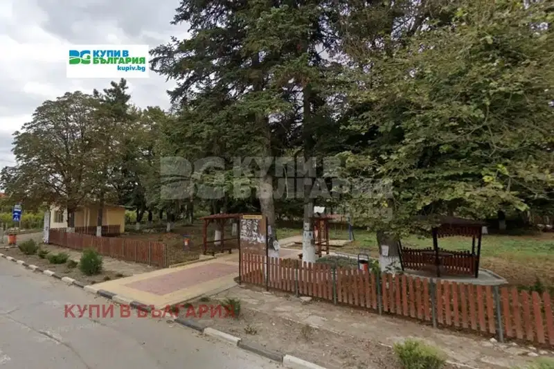 House in Oblast Dobrich, Polkovnik Sveshtarovo