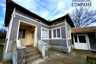 Къща в Добрич, с. Преселенци